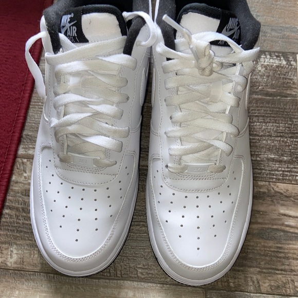 Nike Air Force 1 - Picture 3 of 8